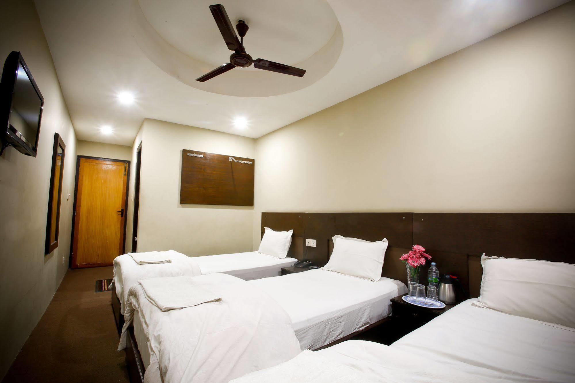 Hotel Nandini Kathmandu Luaran gambar